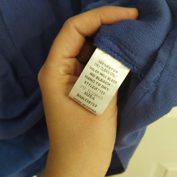 Alter'D State blue tunic top with shoulder floral embroidery - Picture 7 of 8